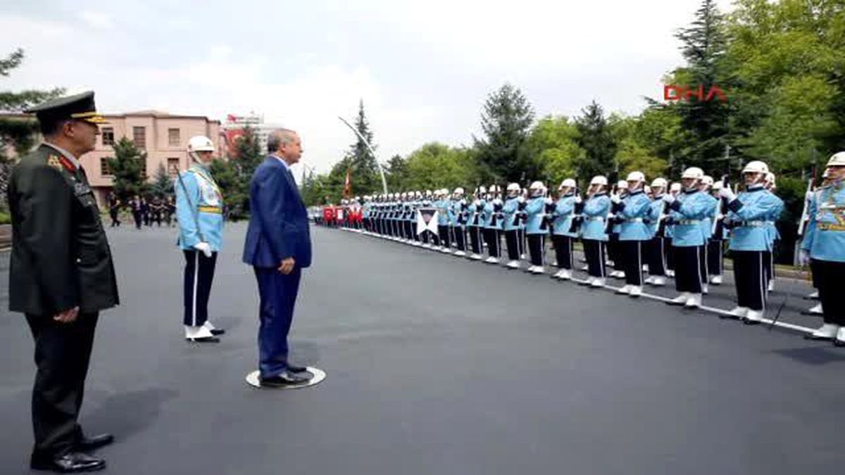 Cumhurbaşkanı Erdoğan, Genelkurmay Başkanı Akar\'ı Ziyaret Etti