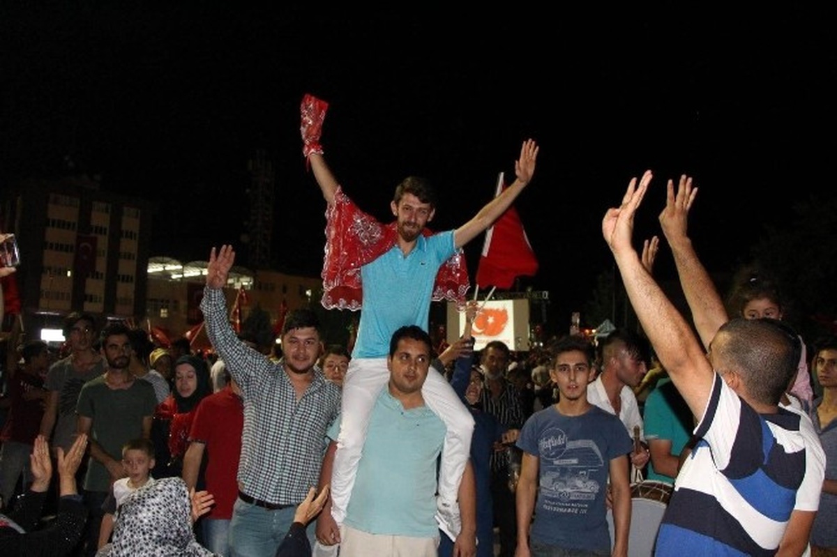 Demokrasi Nöbetinden Vatan Nöbetine