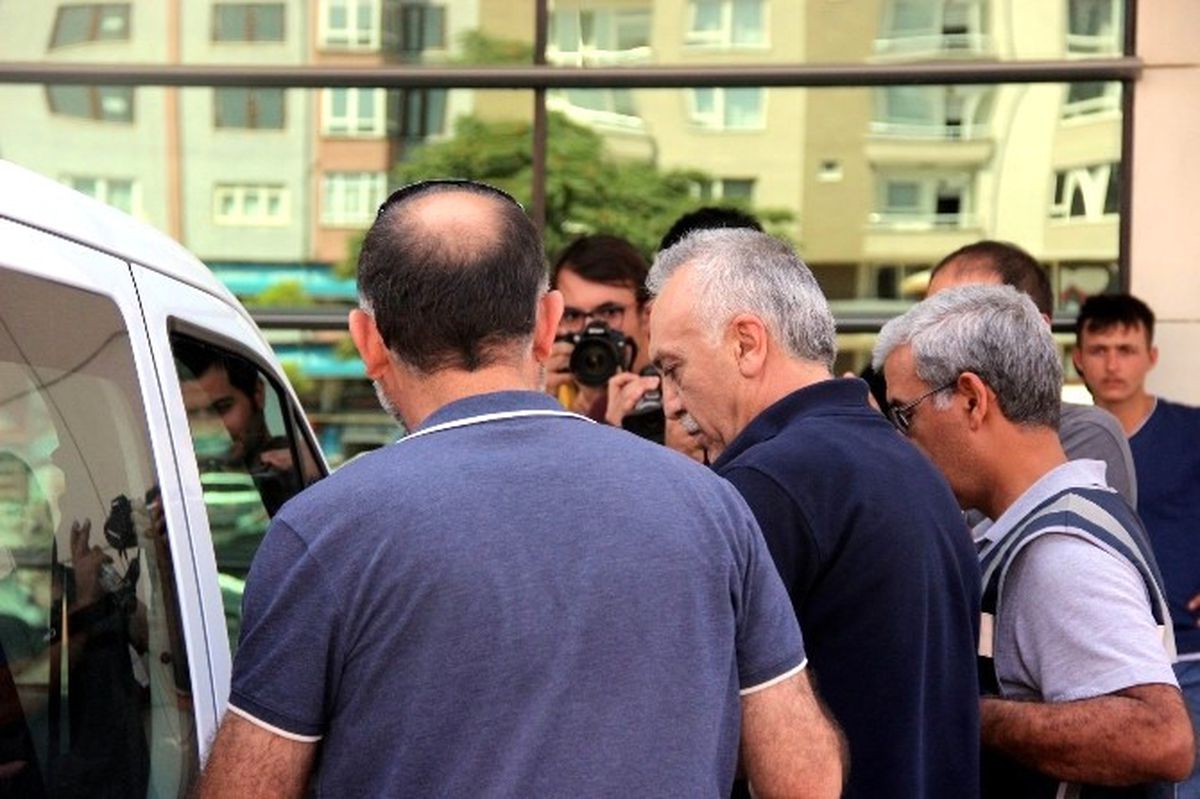 Fetö/pdy Operasyonunda Gözaltına Alınan Albay Adliyeye Sevk Edildi