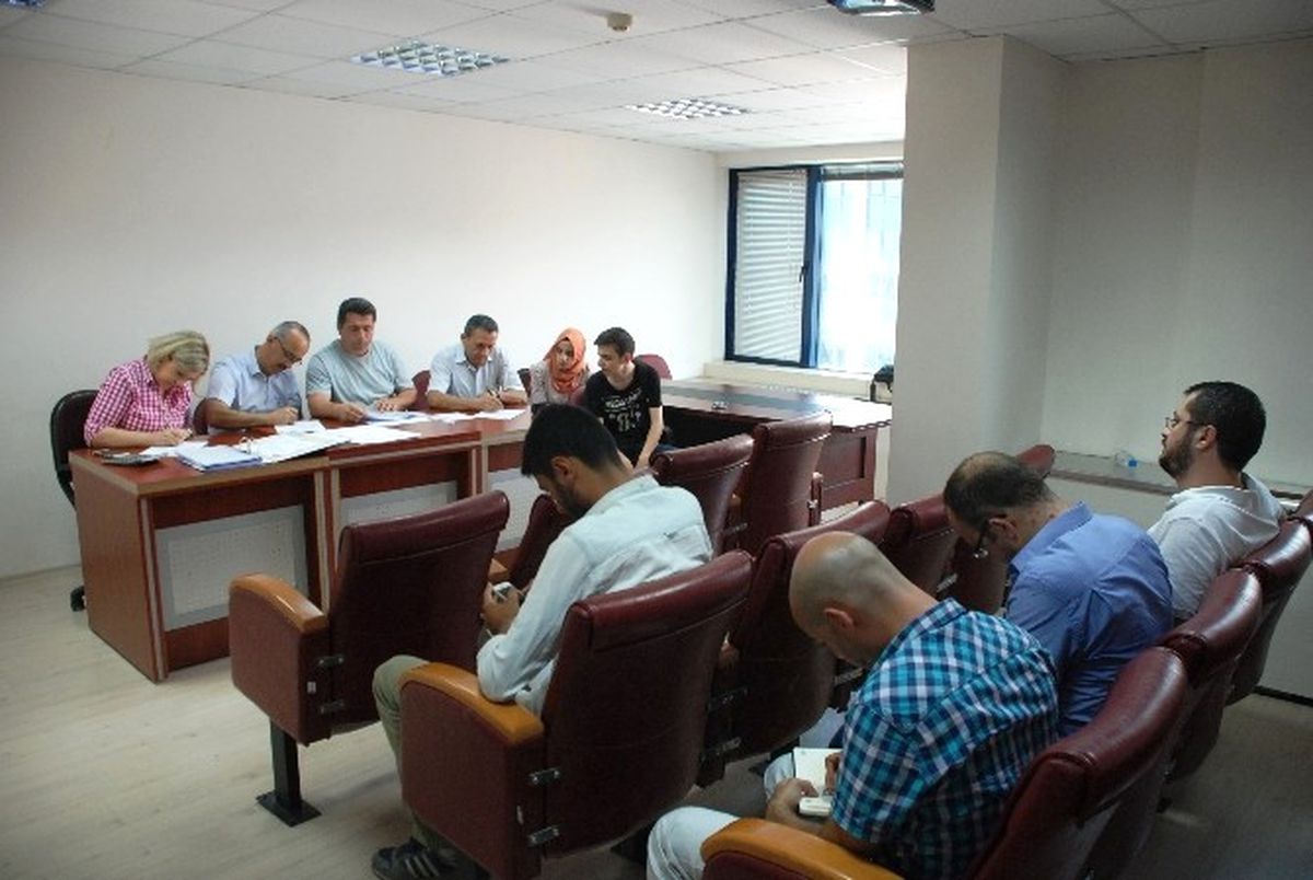 İzmit Belediyesi, Kaynak Malzemesi İhalesi Düzenledi