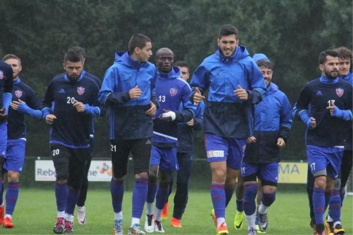 Karabükspor Kamp Çalışmalarına Devam Ediyor