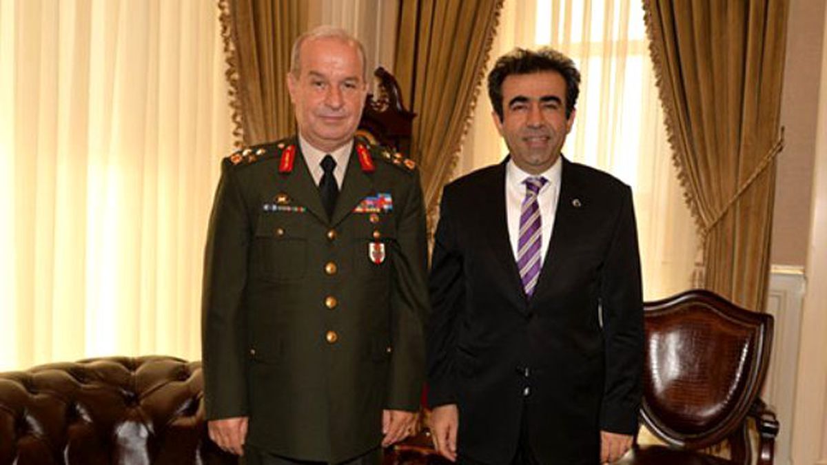 Korgeneral Daysal'dan Vali Güzeloğlu'na Ziyaret