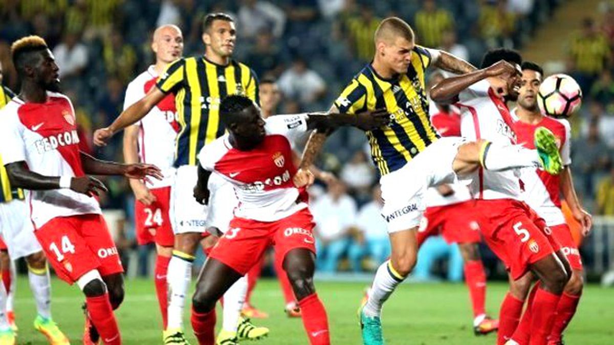 Fenerbahçe'nin Şampiyonlar ligi maçı kaçta ? Maç hangi kanalda ?