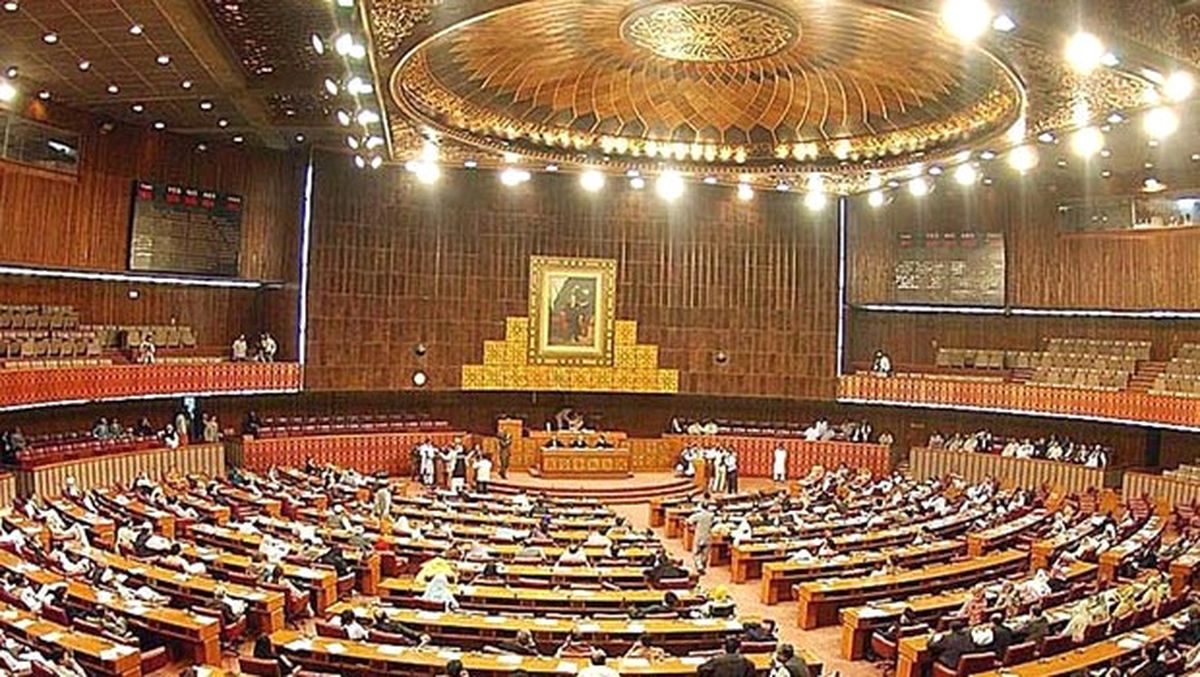 Pakistan Parlamentosu Darbe Girişimini Kınadı