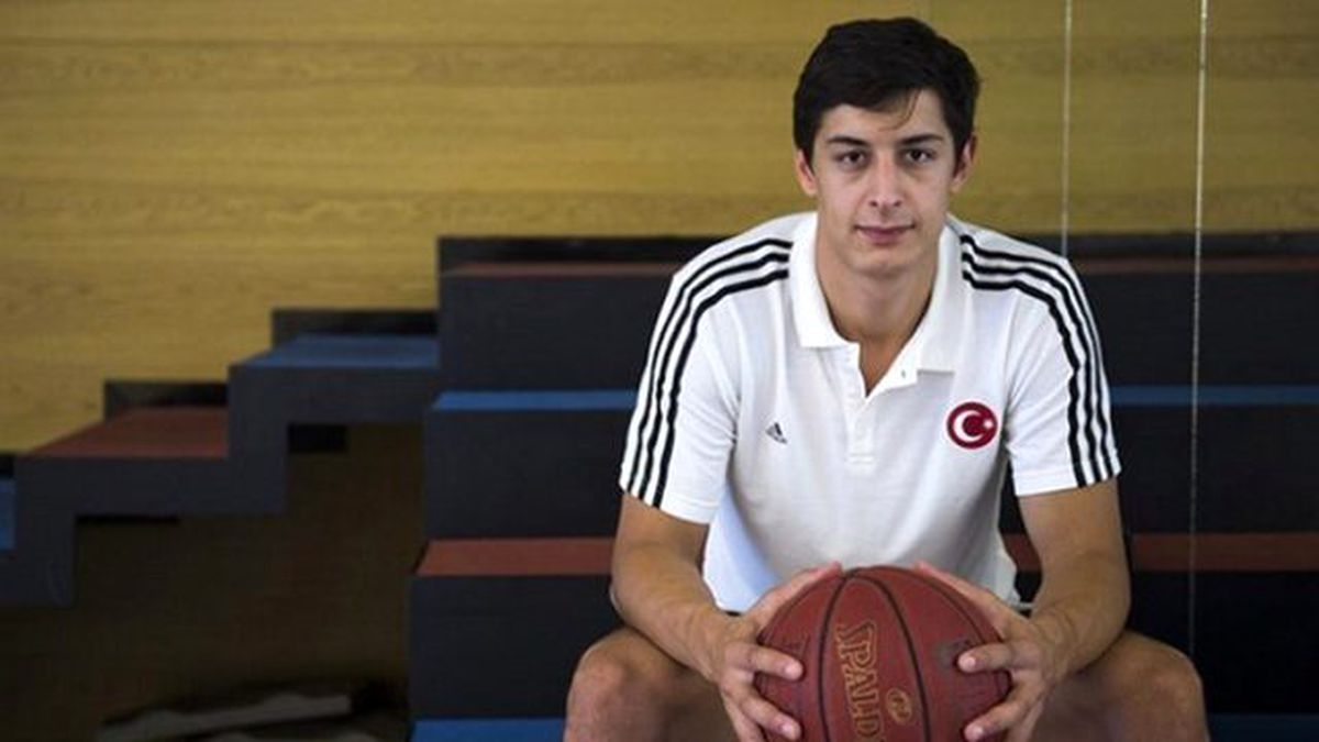 Samet Geyik, Anadolu Efes\'te