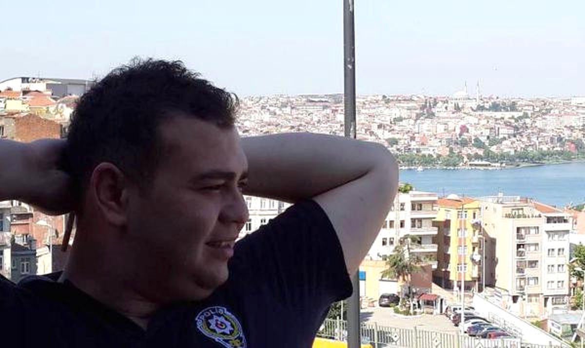 Uşak\'ta 10 Bin Kişi Şehidini Uğurladı