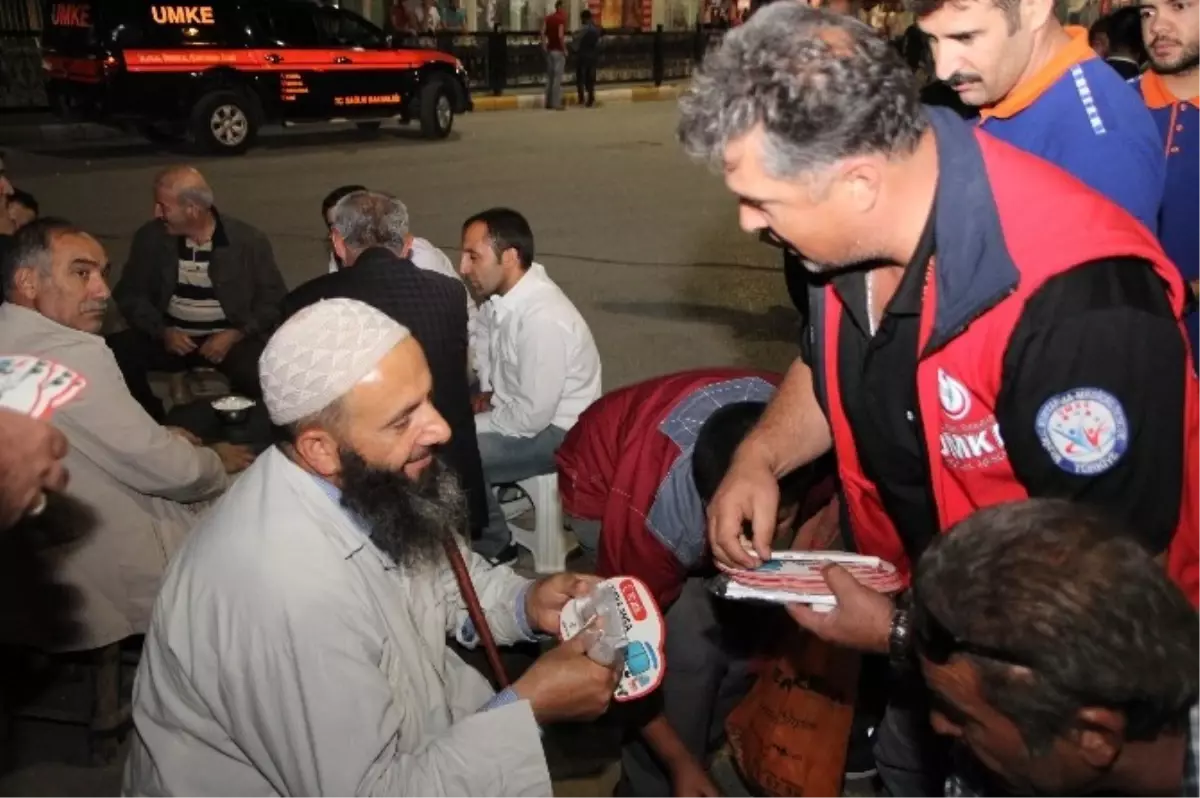 Van Sağlık Müdürlüğü\'nden Demokrasi Nöbetine Destek