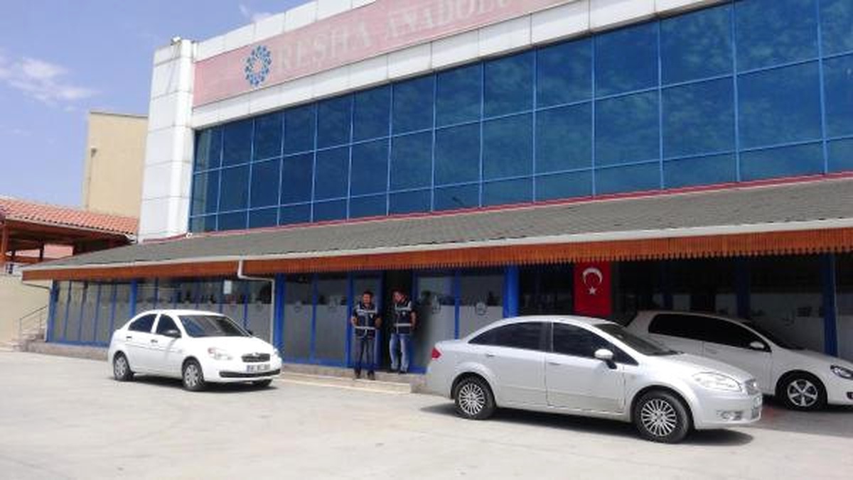 Aksaray\'da Özel Sağlık Meslek Lisesine Fetö/pdy Operasyonu