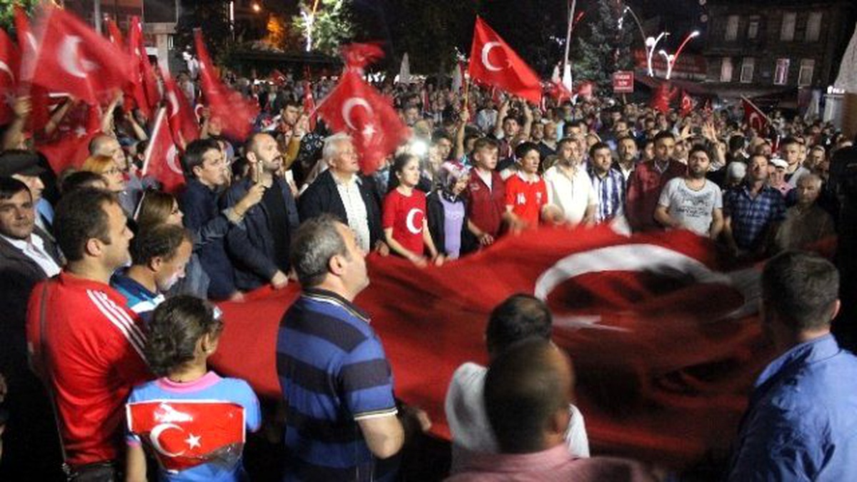 Fetö\'nün Darbe Girişimine Tepkiler