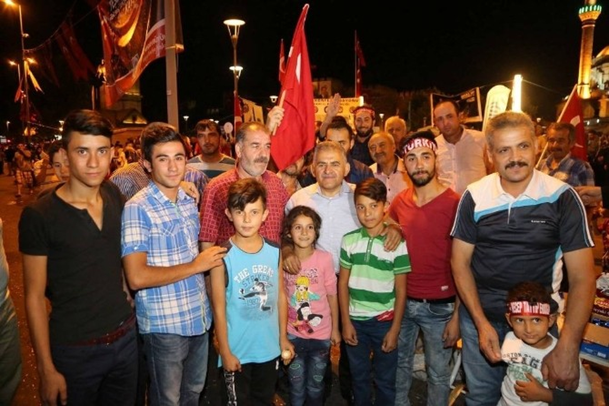 Başkan Büyükkılıç: "Nöbetlerde Sevgi, Kardeşlik ve Beraberlik Var"
