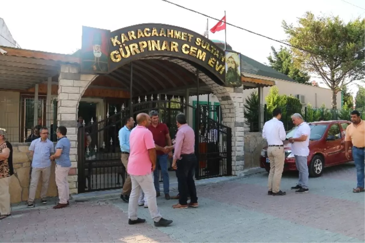 Beylikdüzü Belediyesi, 15 Temmuz Şehitleri İçin Cemevi\'nde Mevlit Okuttu