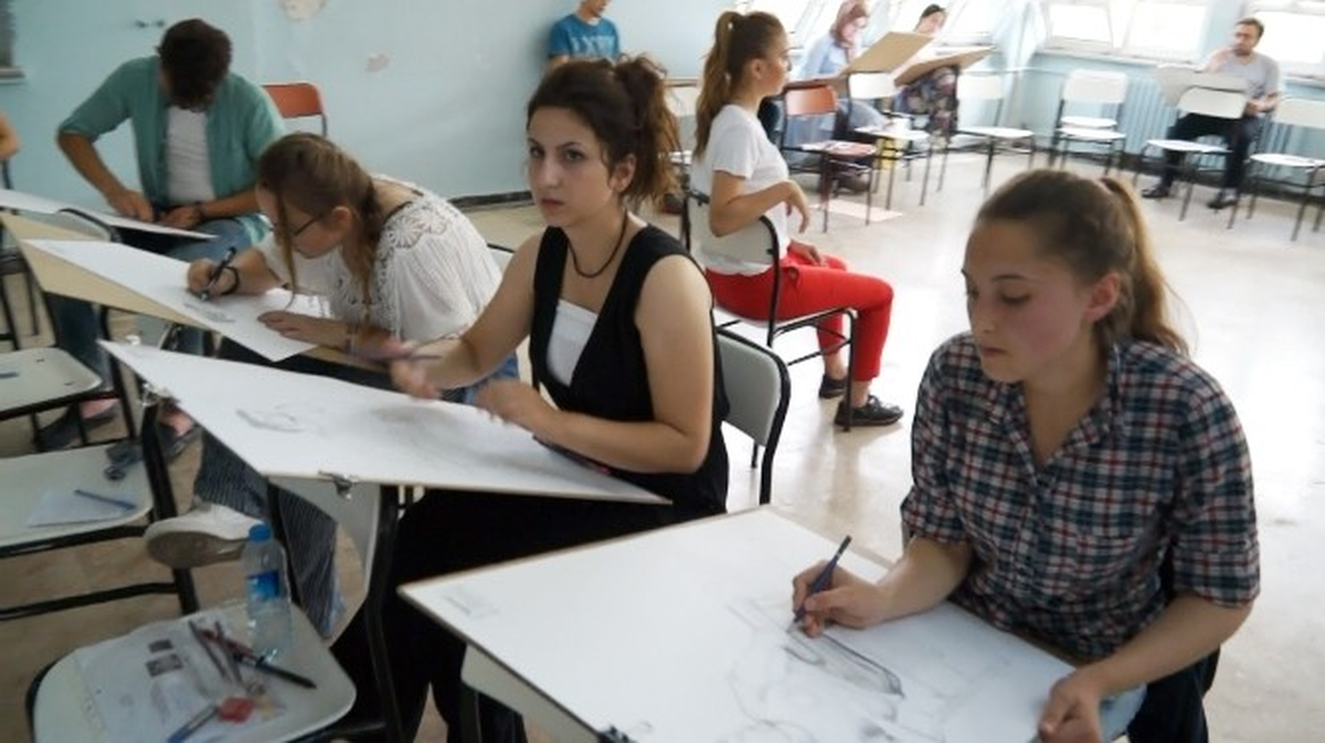 Bü\'de Resim-İş Eğitimi Bölümü Özel Yetenek Sınavı Yapıldı