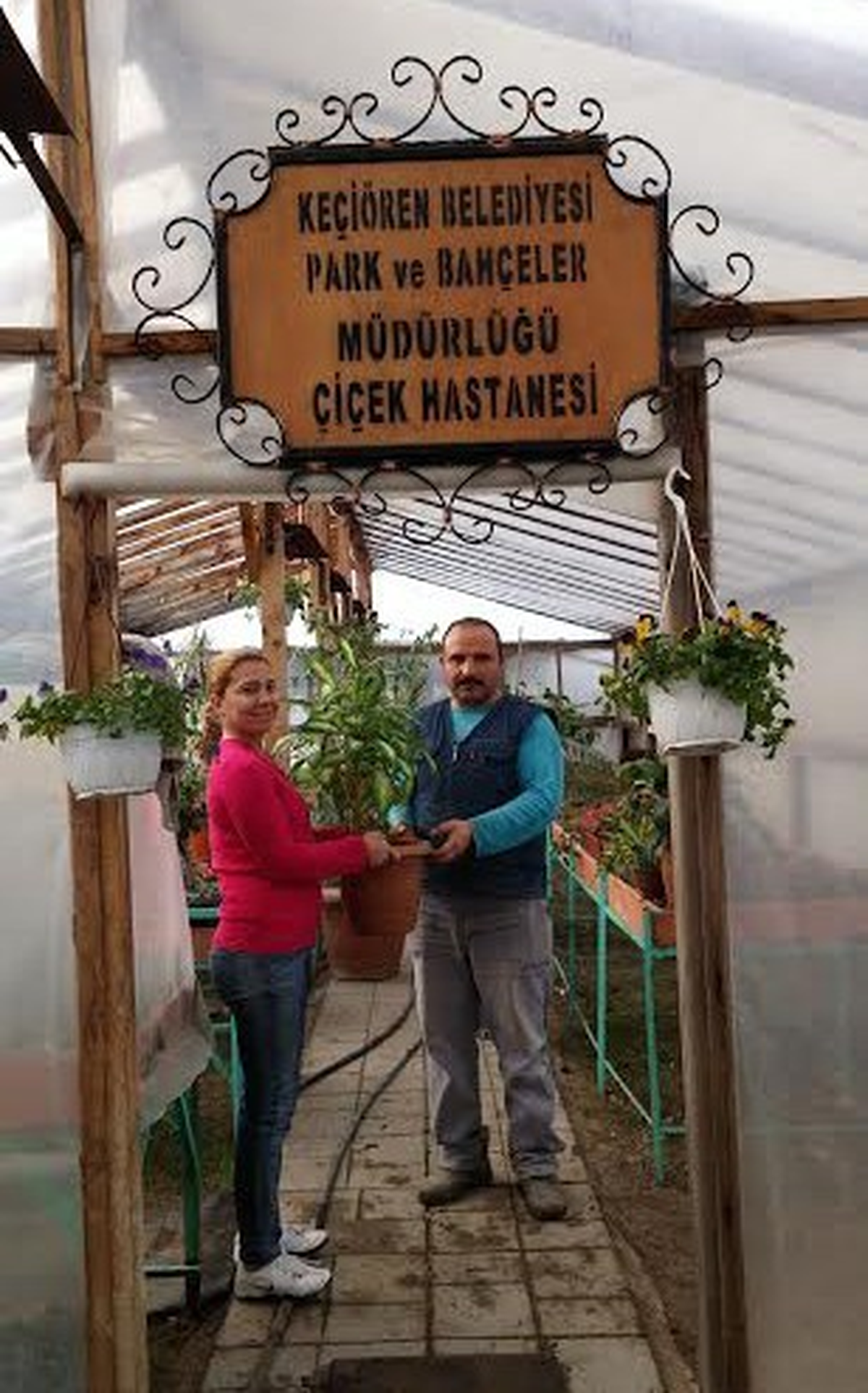 Bu Hastanede Çiçekler Var