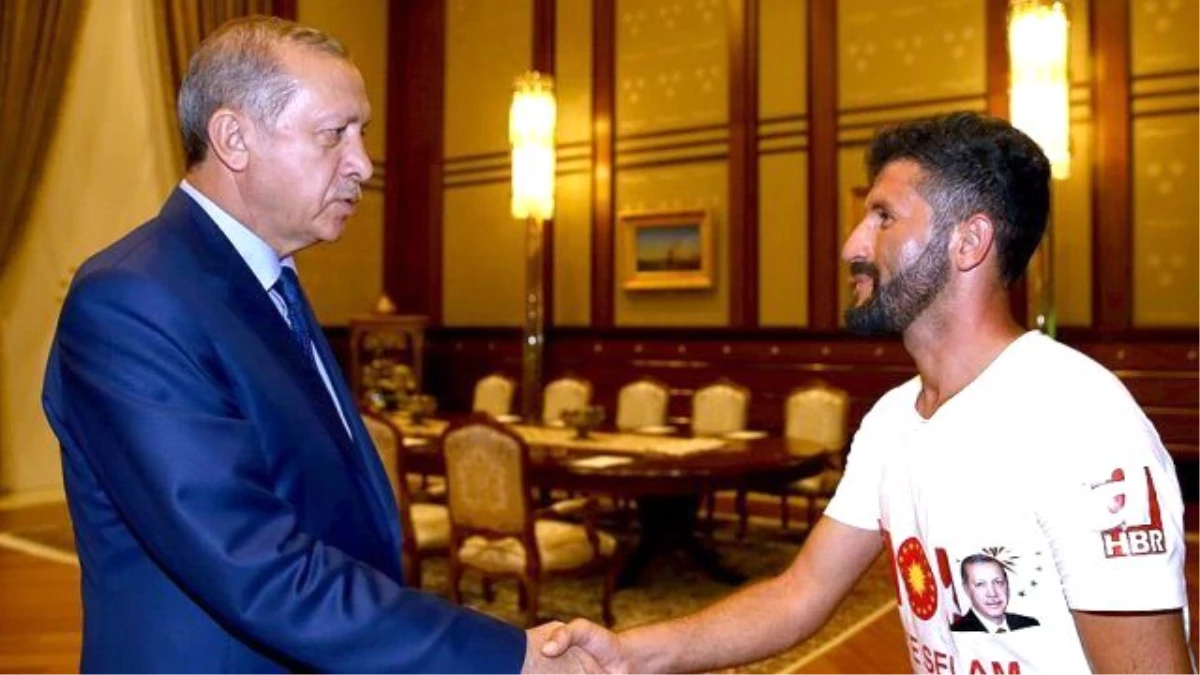 Cumhurbaşkanı Erdoğan, Uşak\'tan Ankara\'ya Koşan Genci Kabul Etti