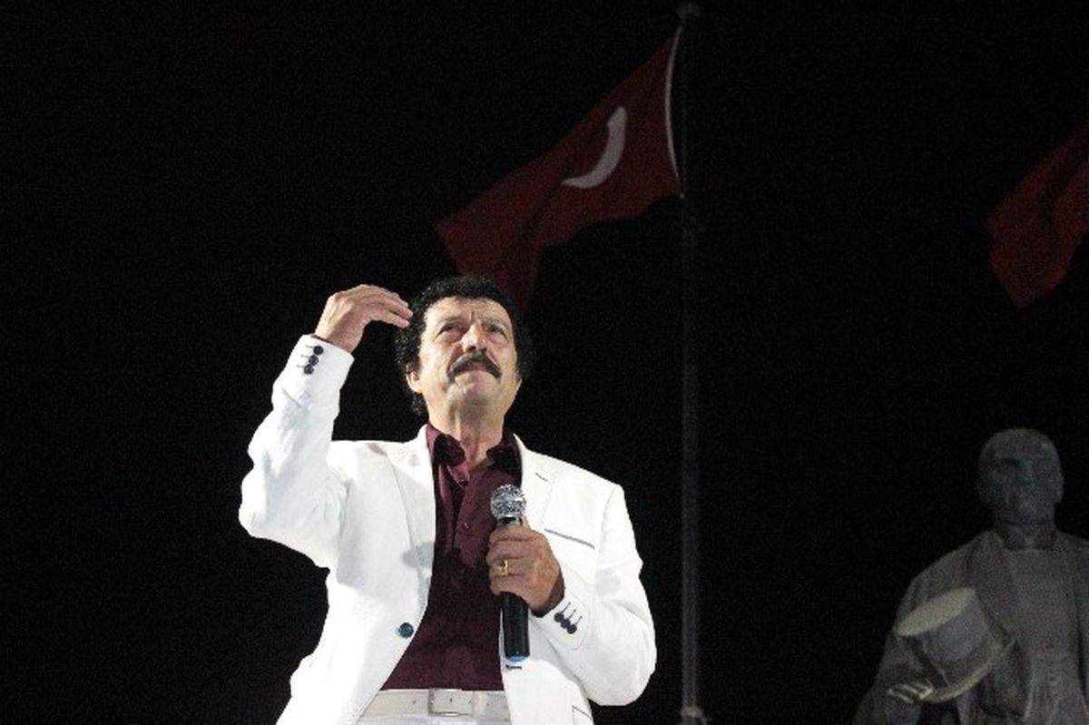 Demokrasi Nöbeti Konser ile Sürüyor