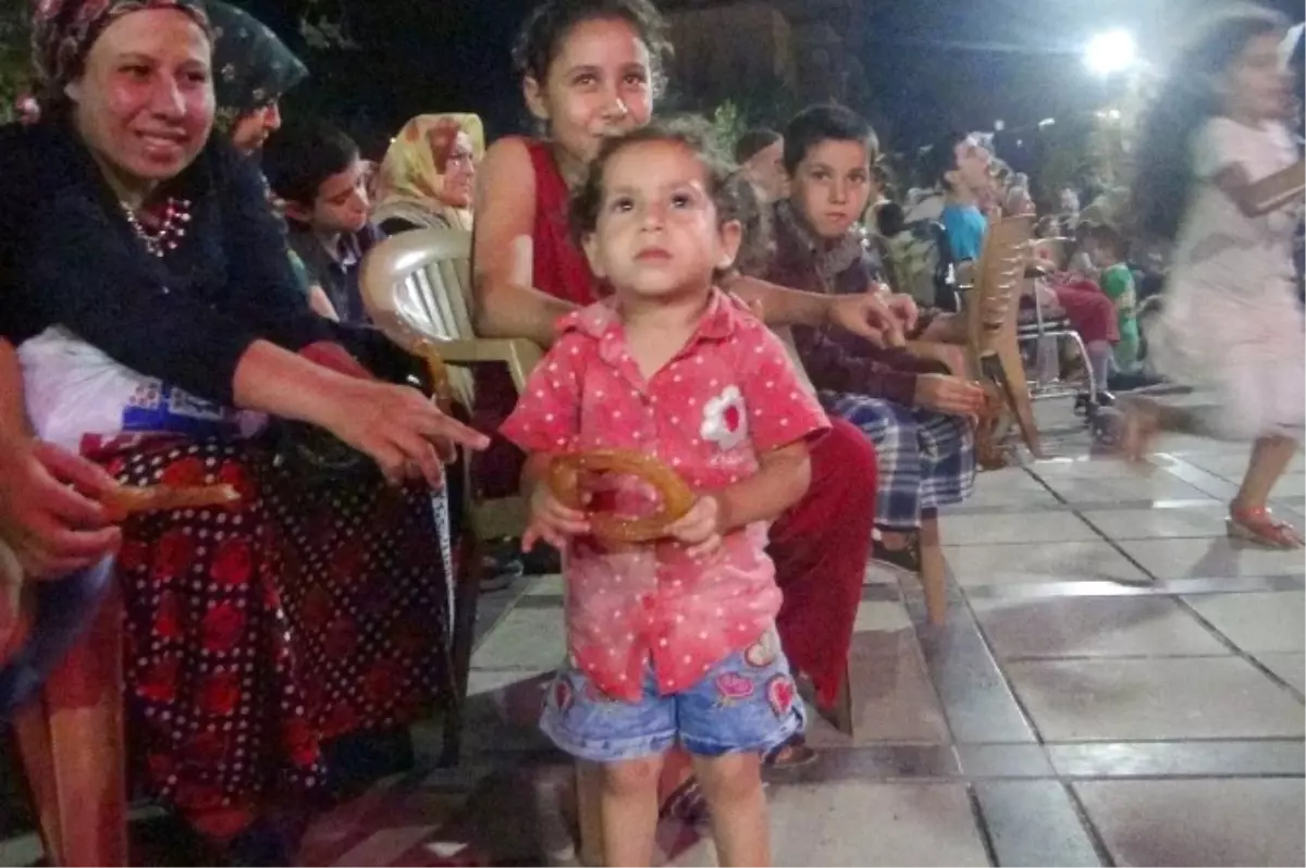 Demokrasi Nöbetlerinin 20. Gününde de İslahiye\'de Meydan Doldu