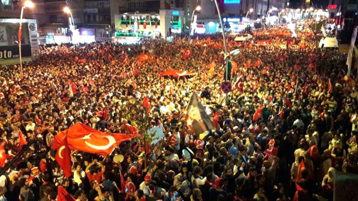 Fetö\'nün Darbe Girişimine Tepkiler