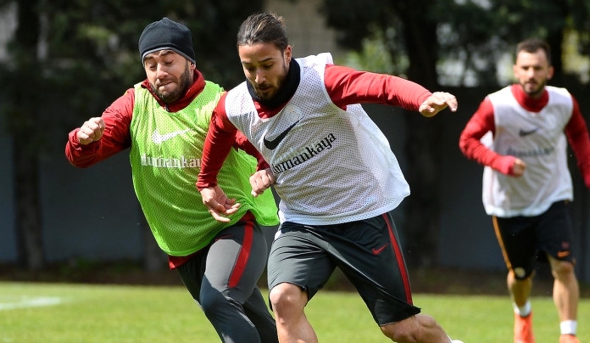 Galatasaraylı Futbolcuyu İstiyoruz"