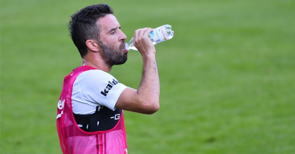 Gökhan Gönül\'den Manidar Paylaşım!