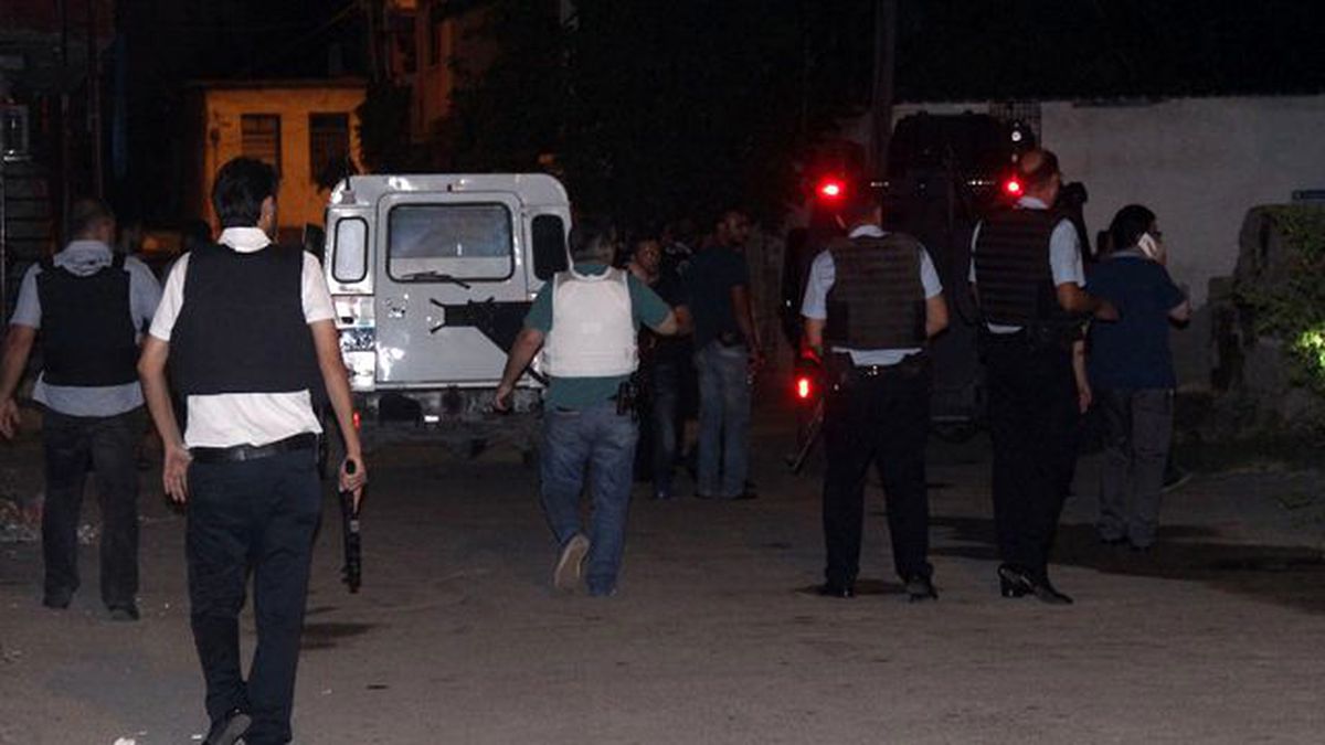 Adana'da Silahlı Kavga! 1 Polis Şehit Oldu