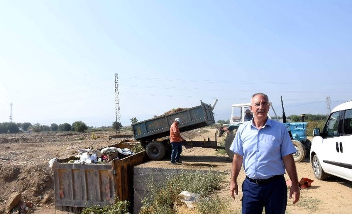 İncirliova\'da Çöp Döküm Alanları Islah Ediliyor