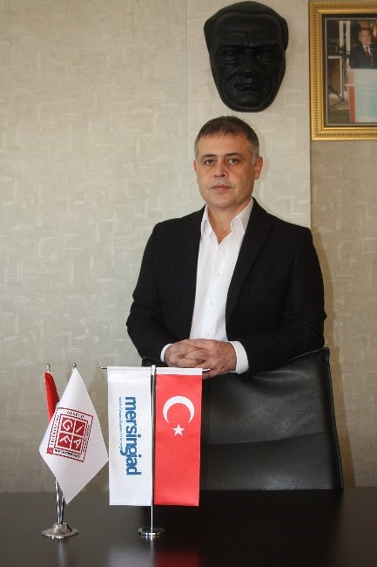 İzol: "Milletimiz, 10 Milyar Dövizi Bozdurup Ekonomisine Sahip Çıktı"