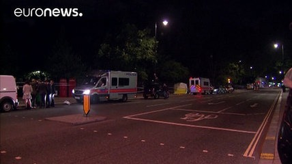 Londra\'da Bıçaklı Saldırı