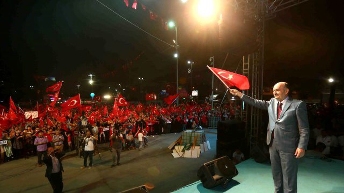 Müezzinoğlu: "Allah zalimlerin planını bozdu"