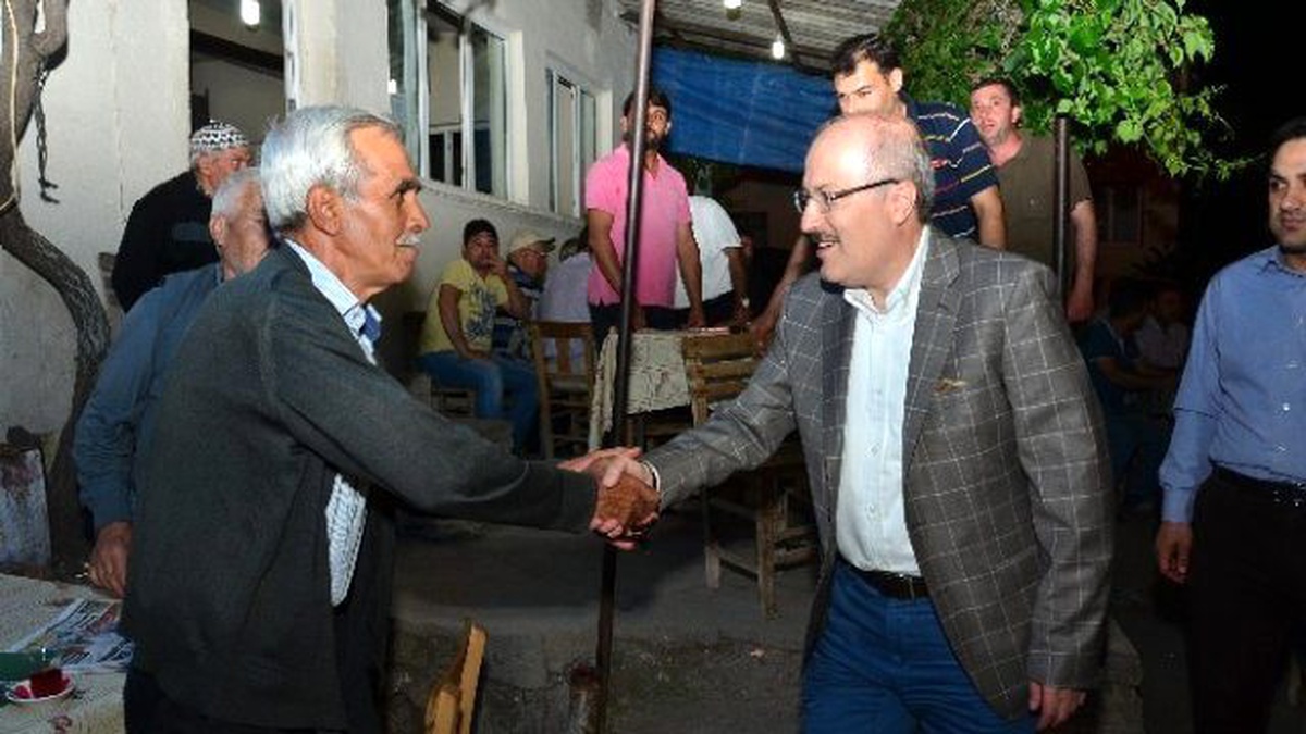 Pazarcı Esnafı Altıeylül\'den Memnun