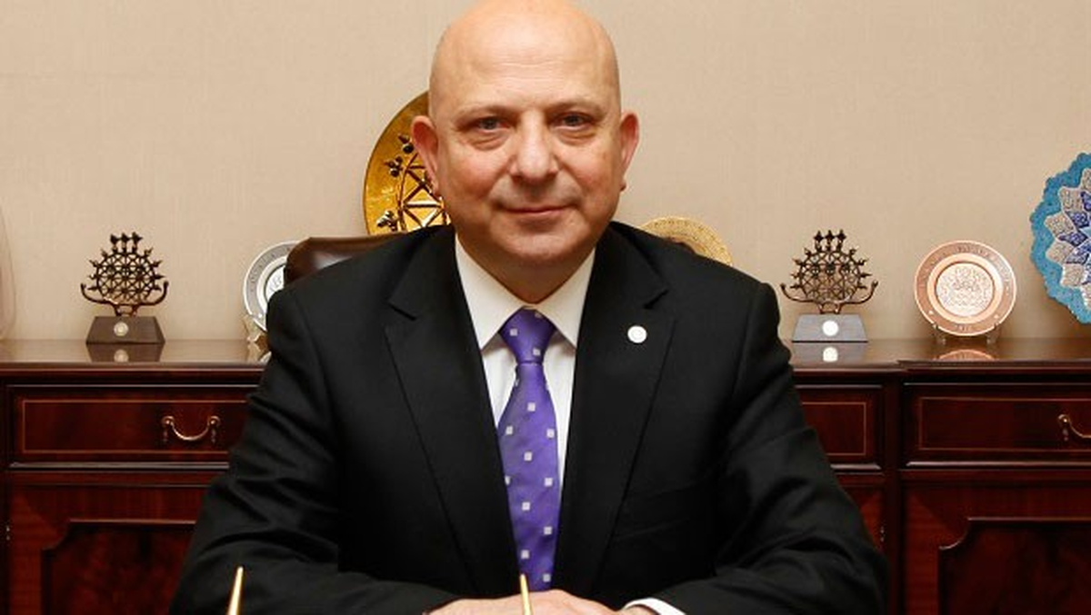 Rektör İbiş, Yabancı Mevkidaşlarına Darbe Girişimini Anlattı