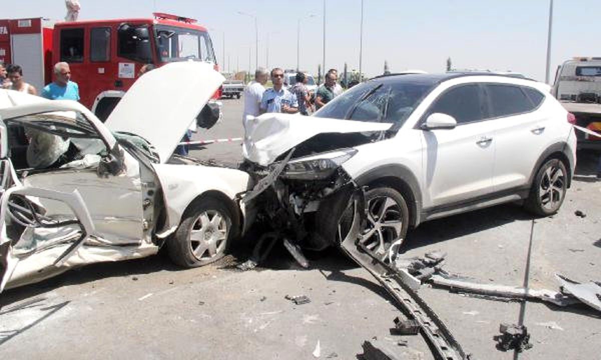 Şanlıurfa\'da Cip ile Otomobil Çarpıştı: 5 Yaralı