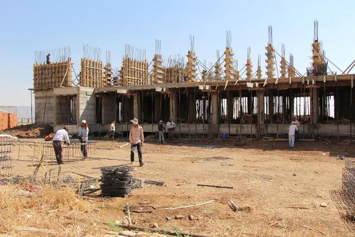 Silopi\'de PKK\'nın Yaktığı Okulların Yerine Yenileri Yapılıyor