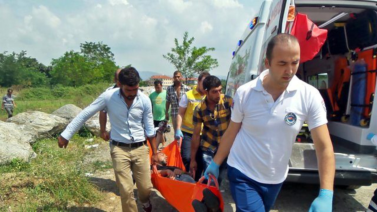 Bonzai İçtiği İddia Edilen 4 Genç Hastaneye Kaldırıldı