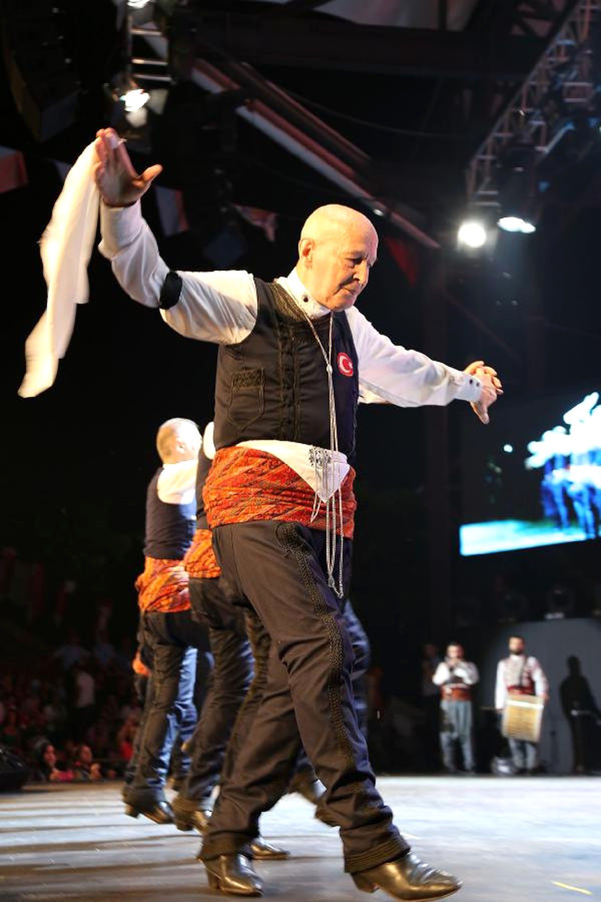 70 Yıldır Folklor Oynuyor