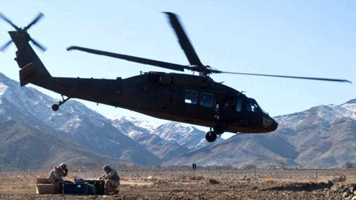 Afganistan\'da Pakistan Helikopteri Düştü