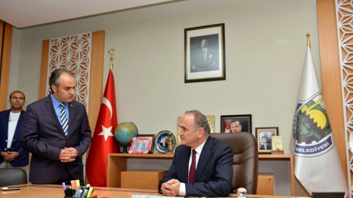 Bakan Unvanıyla İlk Ziyareti İnegöl\'e Yaptı