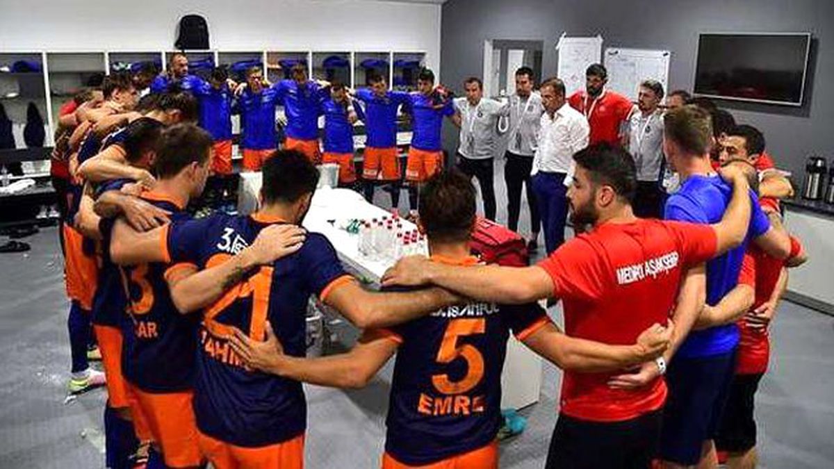 Başakşehir, UEFA\'nın Tur Atlama Primini Şehit Ailelerine Bağışladı