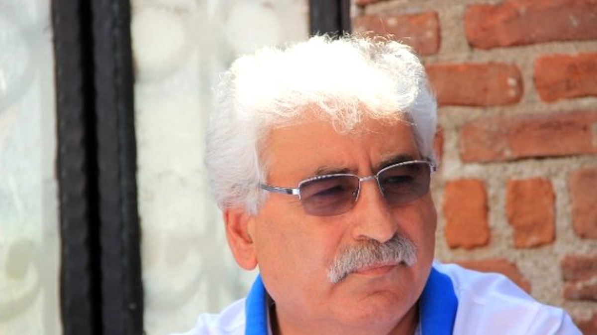 CHP Parti Meclisi Üyesi Fikri Sağlar\'dan Edremit\'te Basın Toplantısı