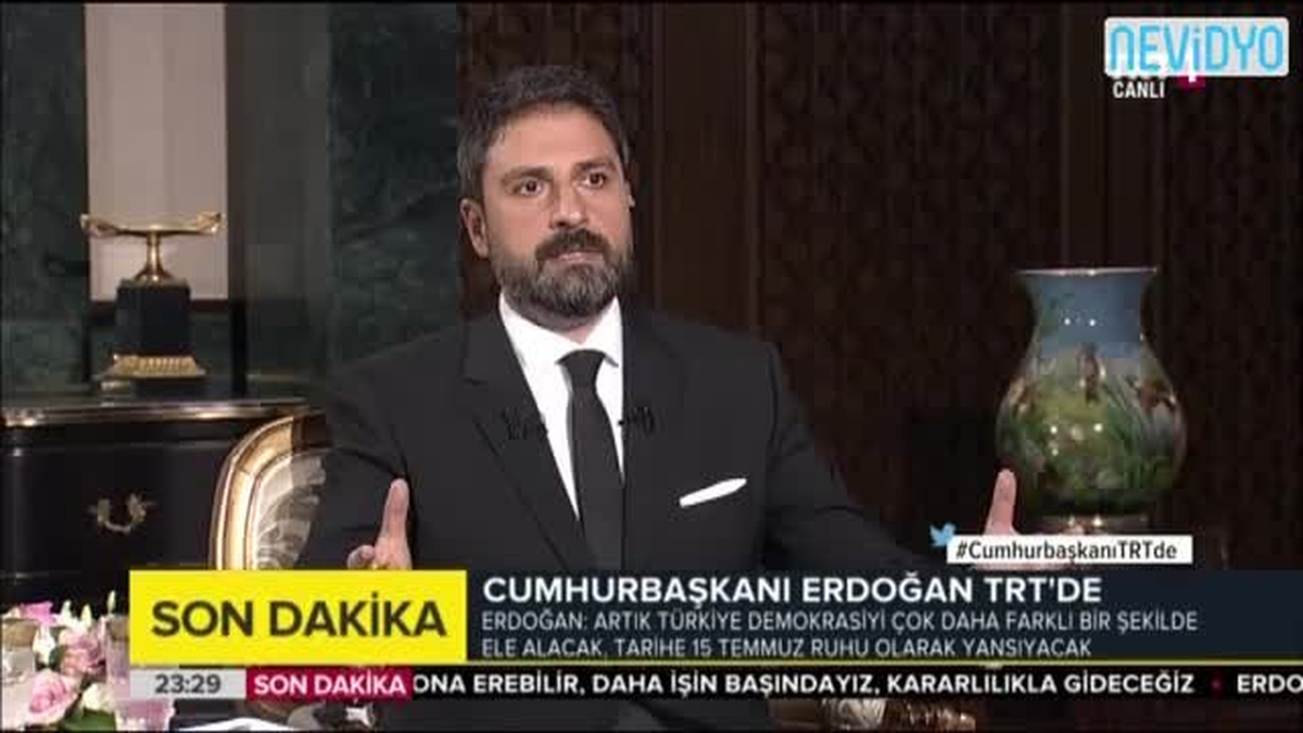 Erhan Çelik, Erdoğan\'ın Huzurunda Hakkındaki İddiaları Dile Getirdi