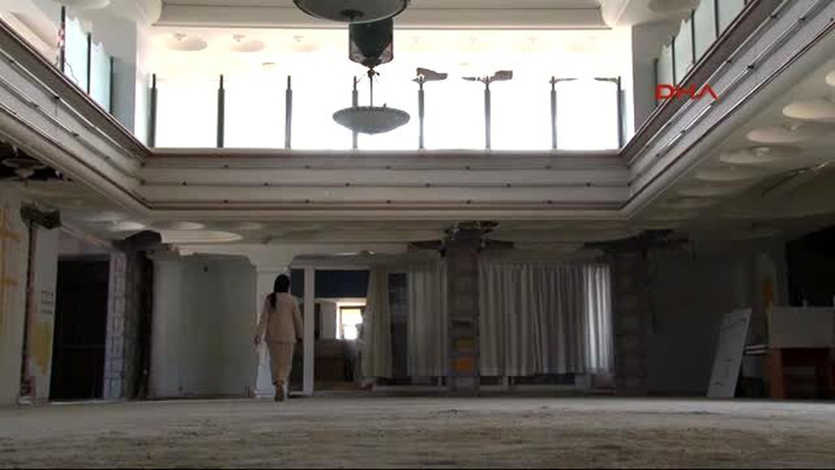 İzmir Cemaat Okulunda, Bina ile Cami Arasında 200 Metre Uzunluğunda Tünel Bulundu