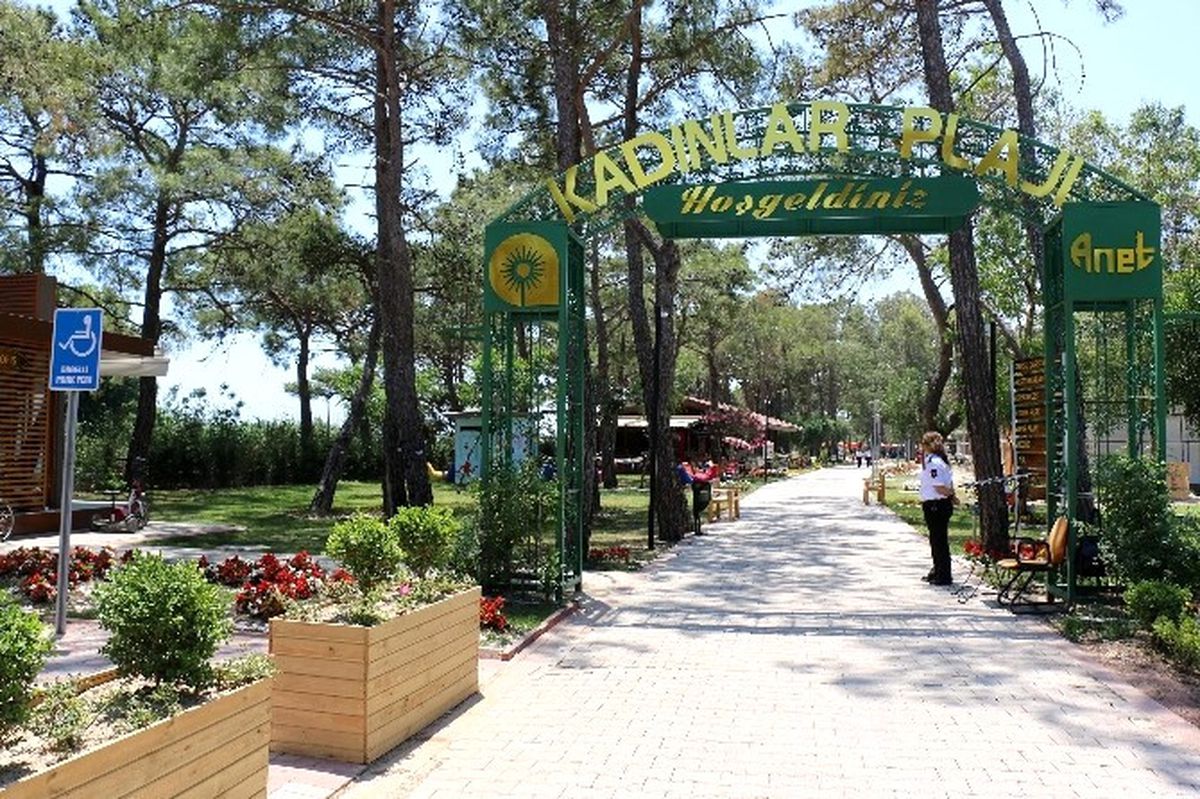 Kadınlar Plajı\' Rekor Kırıyor
