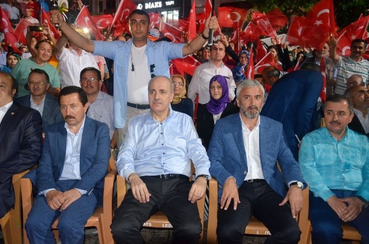 Kurtulmuş: "Milletimiz Kararlığıyla Karanlığı Aydınlığa Çevirdi"