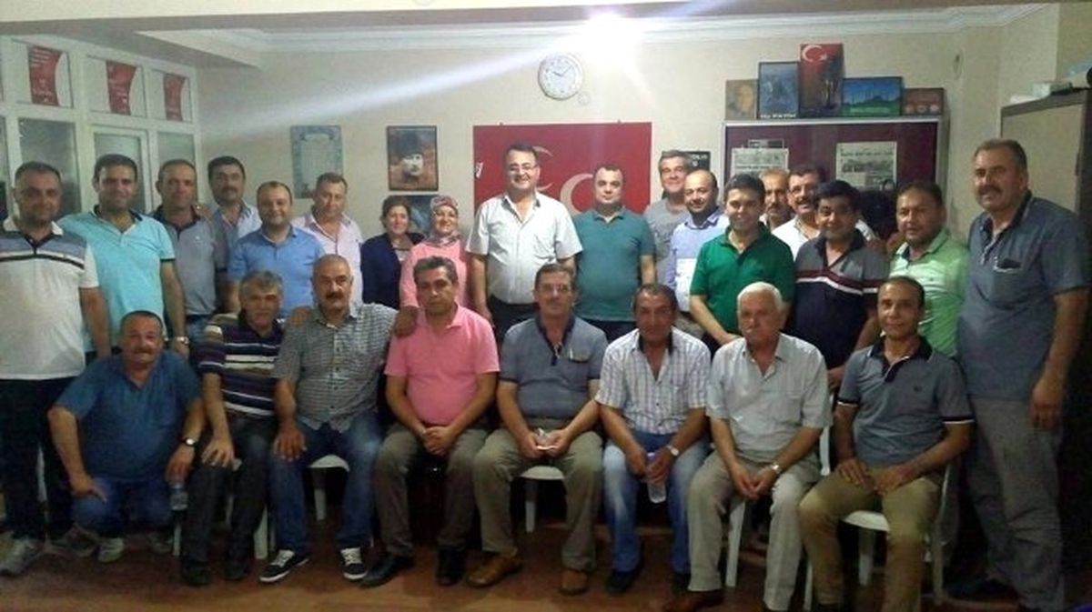 MHP\'de İstifa Depremi Salihli\'ye Sıçradı