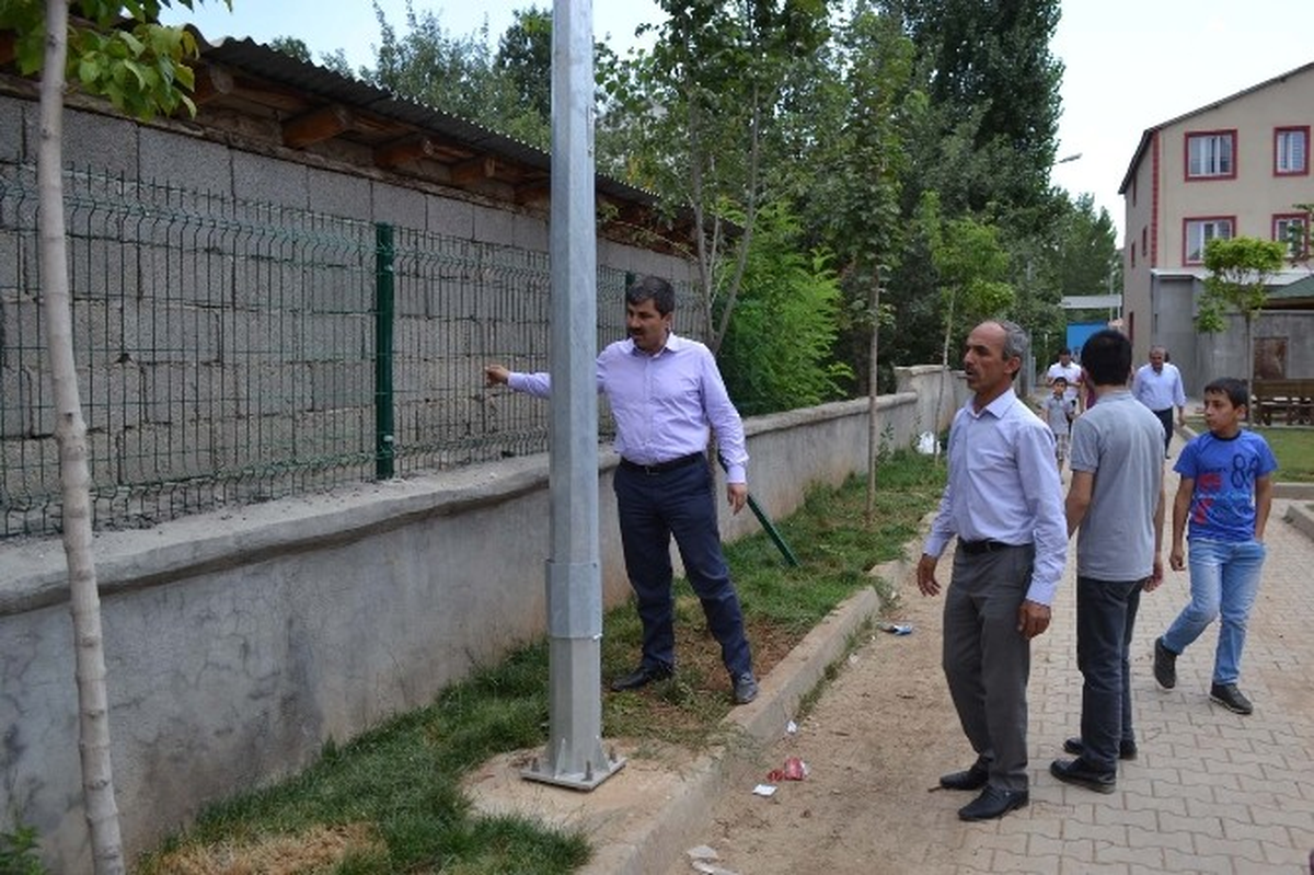 Muş\'ta Yol Onarım Çalışması