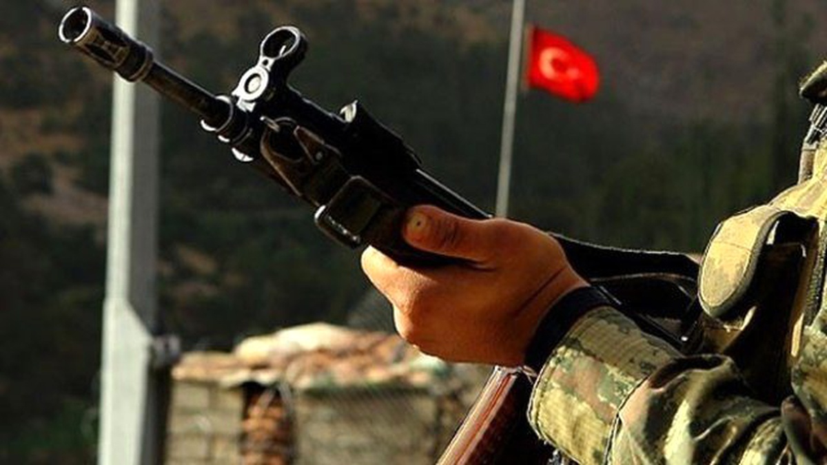 Nizamiye Nöbetçisi Arkadaşını Vurdu, Yaralanan Asker Kurtarılamadı