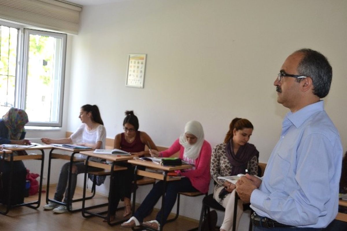 Ohal\'de Türkçe\'ye Devam\'