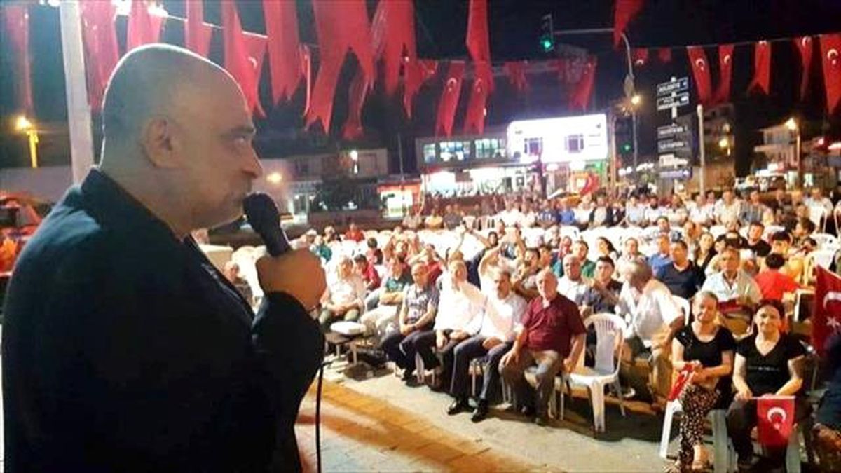 Oyuncu Çevik: "Demokrasi Nöbeti Yenikapı\'da Taçlandıktan Sonra Bırakılacak Gibi Algılamasın...