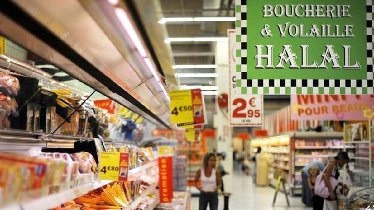 Paris'te Bir Türk Marketi Domuz Eti ve Alkol Satmıyor Diye Mahkemeye Verdiler
