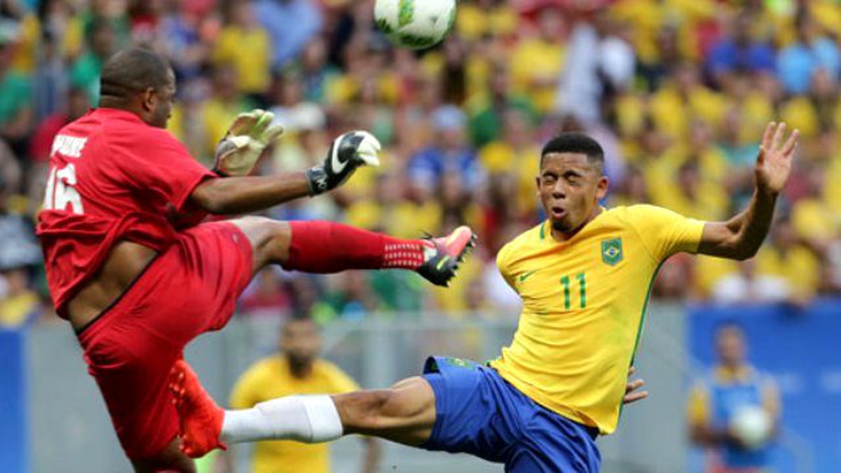 Rio\'da Erkekler Futbolda İlk Gün Maçları Oynandı