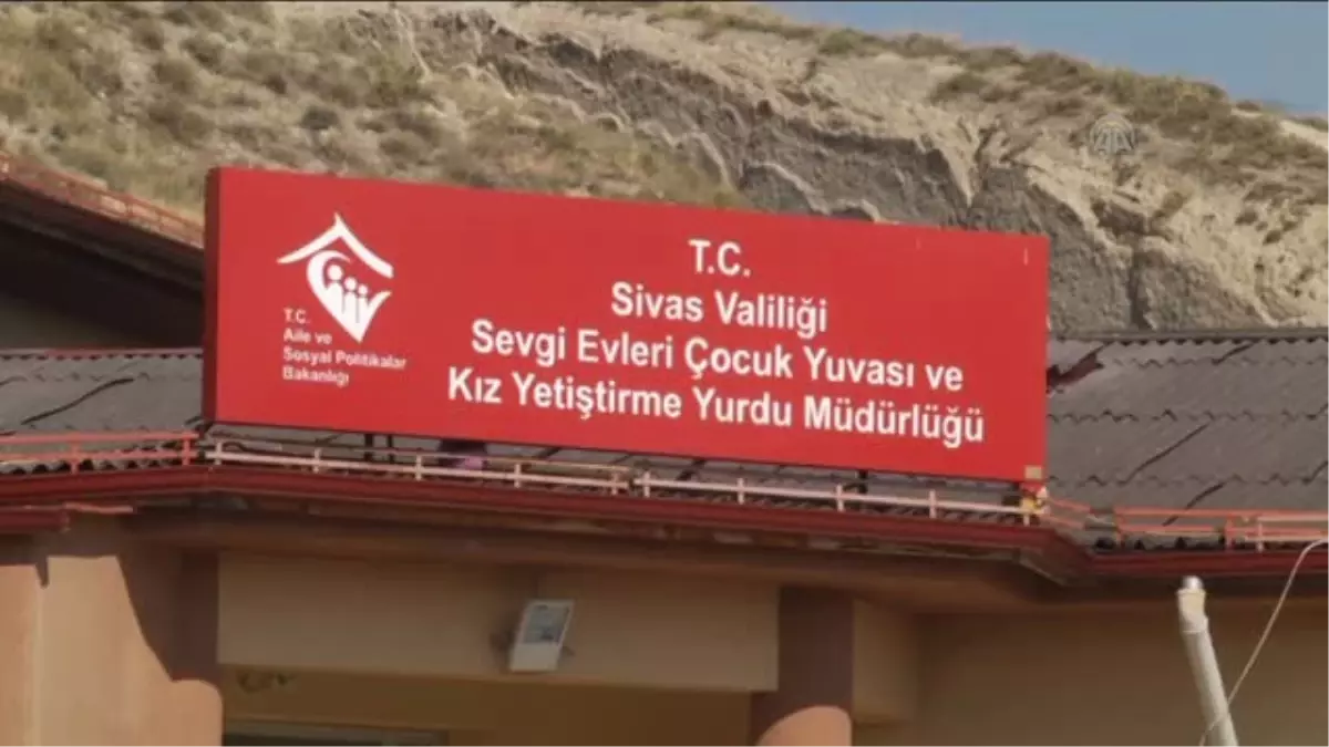 Sevgi Dolu Yüreklerin Harçlıkları 15 Temmuz Şehitlerine - Sivas